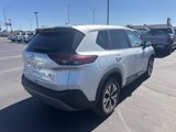 Used 2023 Nissan Rogue SV image 3