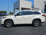 Used 2018 Toyota Highlander XLE image 2