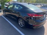 Used 2017 Hyundai Elantra SE w/ SE A/T Tech Package 03 image 4