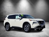 Used 2021 Nissan Rogue SV image 2