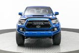 Used 2018 Toyota Tacoma TRD Sport image 3