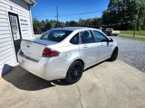 Used 2010 Ford Focus SES image 3