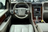 Used 2014 Lincoln Navigator L 4WD image 5