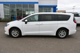 Used 2022 Chrysler Voyager LX image 4