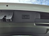 Used 2022 Volkswagen Atlas SEL R-Line image 6