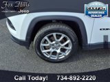 Used 2022 Jeep Compass Latitude w/ Sun and Sound Group image 5