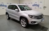 Used 2016 Volkswagen Tiguan R-Line image 2