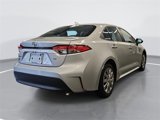 Used 2023 Toyota Corolla LE image 3