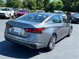 Used 2023 Nissan Altima 2.5 SV image 4