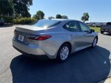 Used 2025 Toyota Camry LE image 3