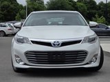 Used 2013 Toyota Avalon XLE Premium image 2