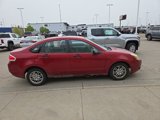 Used 2010 Ford Focus SE image 2
