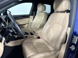 Certified 2022 Porsche Macan image 5