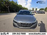 Used 2022 Hyundai Elantra SEL w/ Convenience + Premium Package image 3