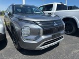 Used 2022 Mitsubishi Outlander SEL image 3