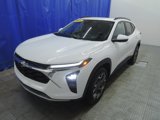 Used 2024 Chevrolet Trax LT w/ Sunroof Package image 3