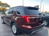 Used 2016 Ford Explorer XLT image 4