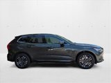 Used 2020 Volvo XC60 T6 Momentum image 4