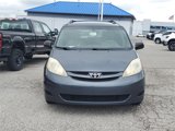 Used 2009 Toyota Sienna XLE image 2