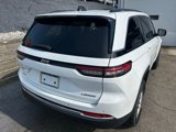 Certified 2022 Jeep Grand Cherokee Laredo w/ Luxury Tech Group I image 5