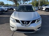 Used 2016 Nissan Rogue SV image 2