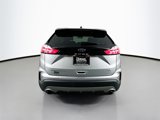 Used 2022 Ford Edge Titanium image 6