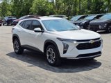 Certified 2025 Chevrolet Trax LT w/ Driver Confidence Package image 3