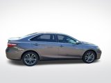 Used 2016 Toyota Camry SE w/ Moonroof Package image 6
