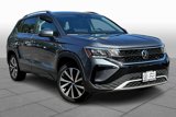 Used 2024 Volkswagen Taos SE image 2