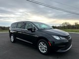 Used 2022 Chrysler Voyager LX image 4