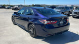 Used 2021 Toyota Camry SE image 3