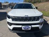 Used 2022 Jeep Compass Latitude image 3