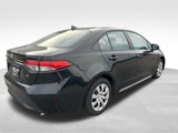 Used 2022 Toyota Corolla LE image 4