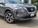 Used 2021 Nissan Rogue SV w/ Premium Package image 2