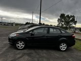 Used 2015 Ford Fiesta SE image 2