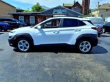 Used 2022 Hyundai Kona SEL w/ Convenience Package image 2