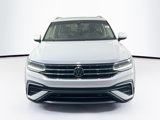 Used 2022 Volkswagen Tiguan SE image 2