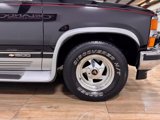Used 1995 Chevrolet Suburban 2WD image 4