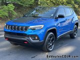 Used 2023 Jeep Compass Trailhawk w/ Trailhawk Elite Group image 3