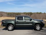 Used 2011 Toyota Tacoma 4x4 Double Cab w/ TRD Off-Road Pkg image 2