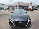 Used 2024 Nissan Altima 2.5 SV image 2