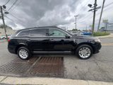 Used 2018 Lincoln MKT AWD image 3