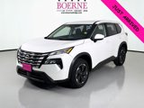 Used 2024 Nissan Rogue SV image 3