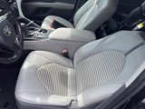 Used 2021 Toyota Camry SE image 4