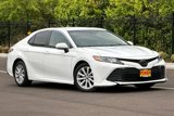 Used 2018 Toyota Camry LE image 2