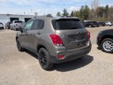 Used 2022 Chevrolet Trax LT w/ Sport Edition image 5