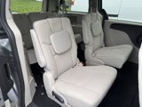 Used 2018 Dodge Grand Caravan SE w/ UConnect Hands-Free Group image 6