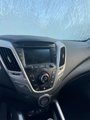 Used 2016 Hyundai Veloster image 5
