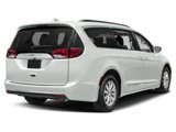 Used 2018 Chrysler Pacifica Limited image 2