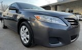 Used 2010 Toyota Camry LE image 3